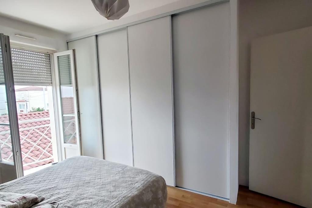 Simplicite Et Calme En Appartement A 伊苏瓦尔 外观 照片