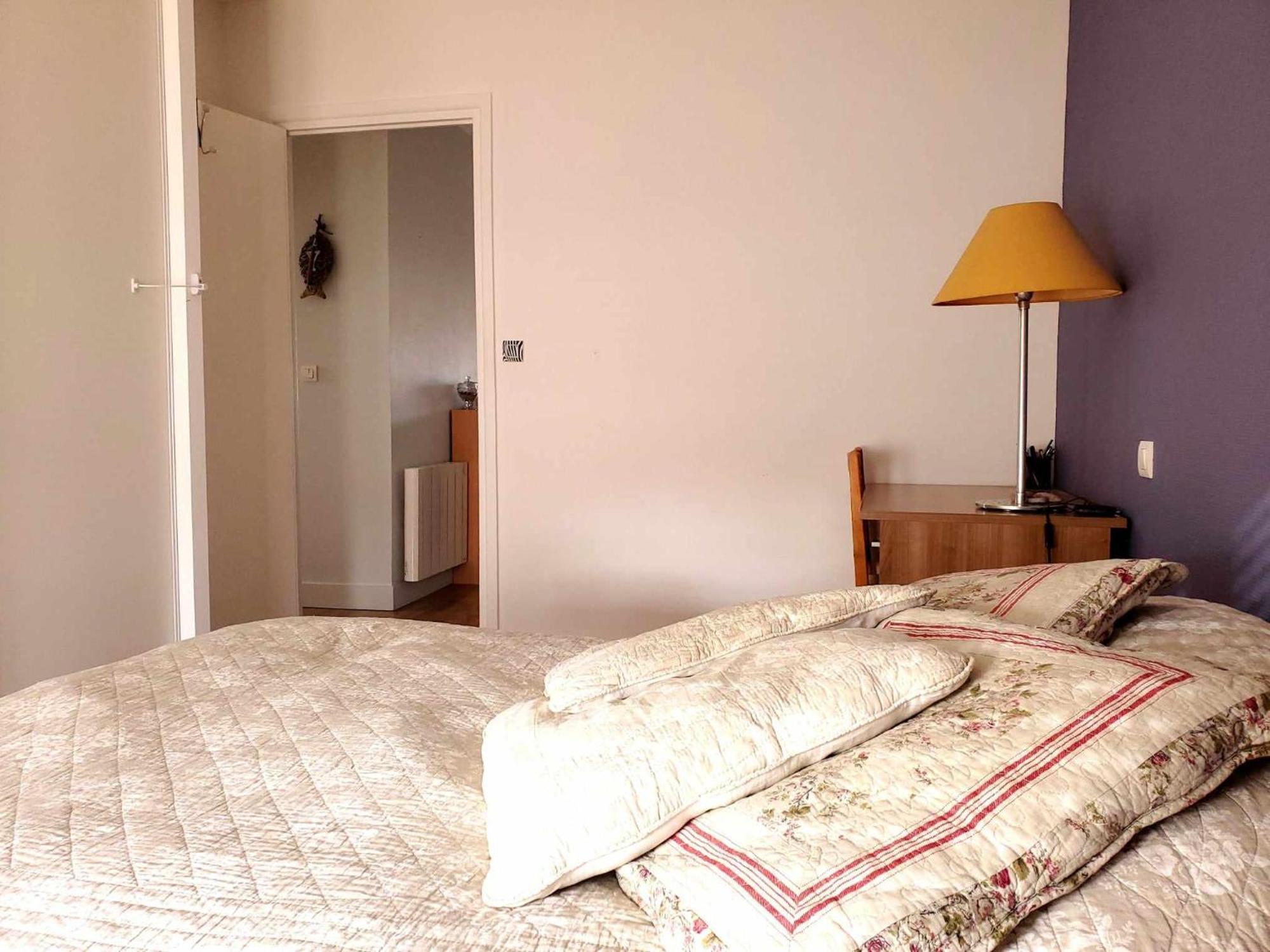 Simplicite Et Calme En Appartement A 伊苏瓦尔 客房 照片