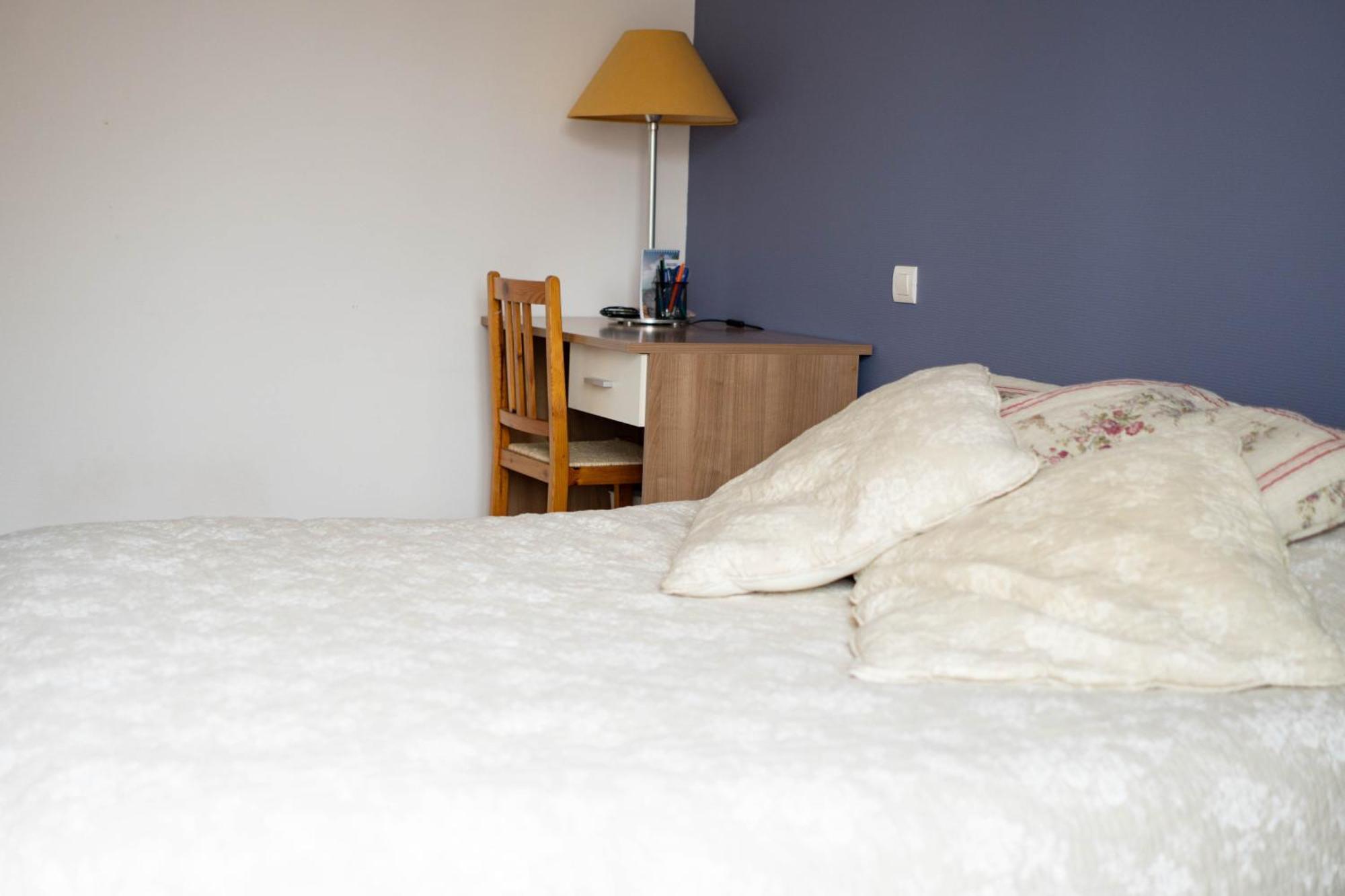 Simplicite Et Calme En Appartement A 伊苏瓦尔 外观 照片